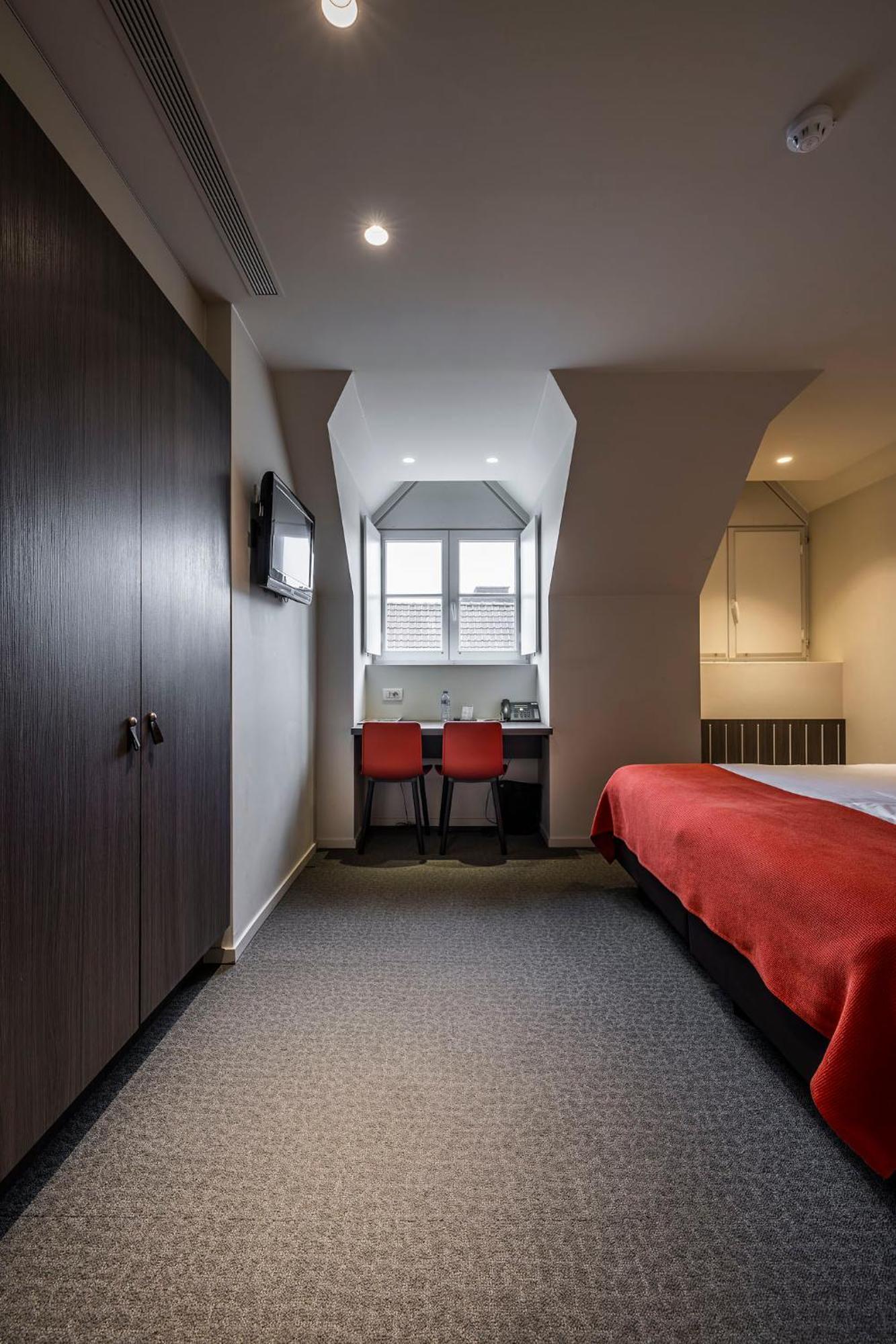 Square Hotel Kortrijk Exterior photo