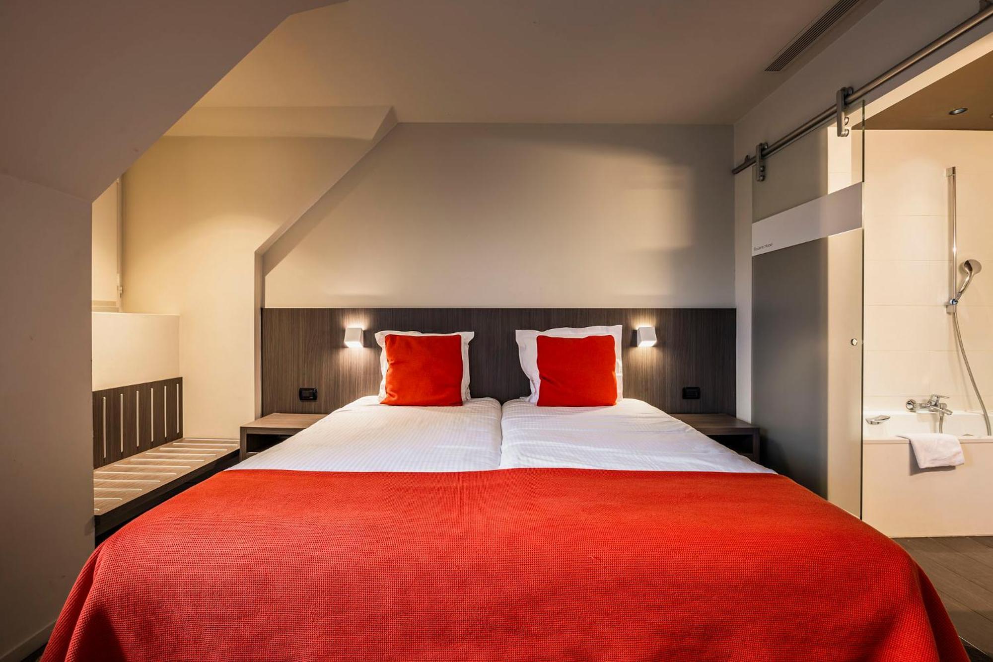 Square Hotel Kortrijk Exterior photo